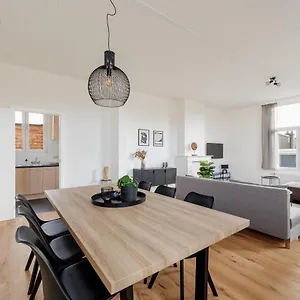 https://volledig-gerenoveerd-appartement-met-1slk.brusselshotelsbook.com